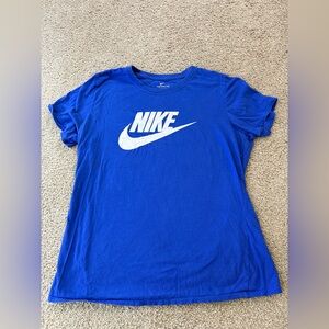 Nike T Shirt